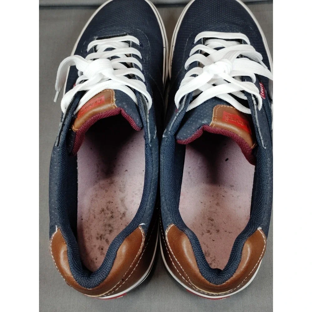 Levi’s ****please review